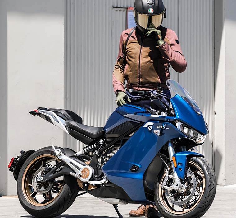 Zero SR/S azul con piloto