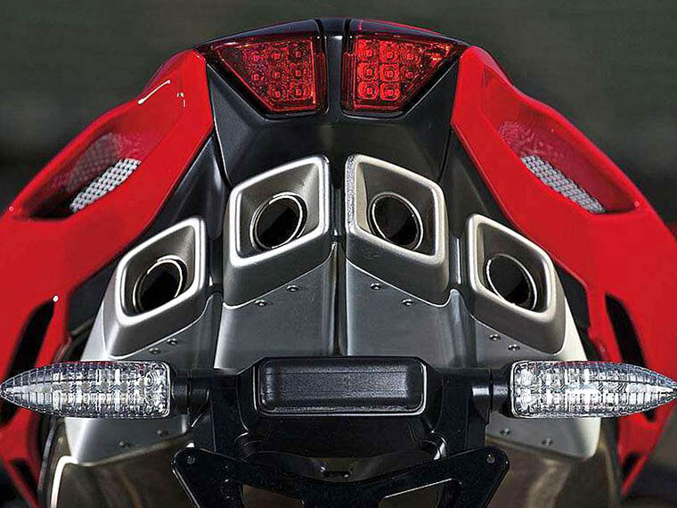 Escapes MV Agusta F4