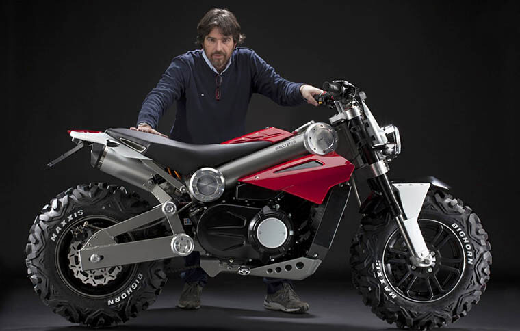 Alessandro Tartarini con la Over Brutus